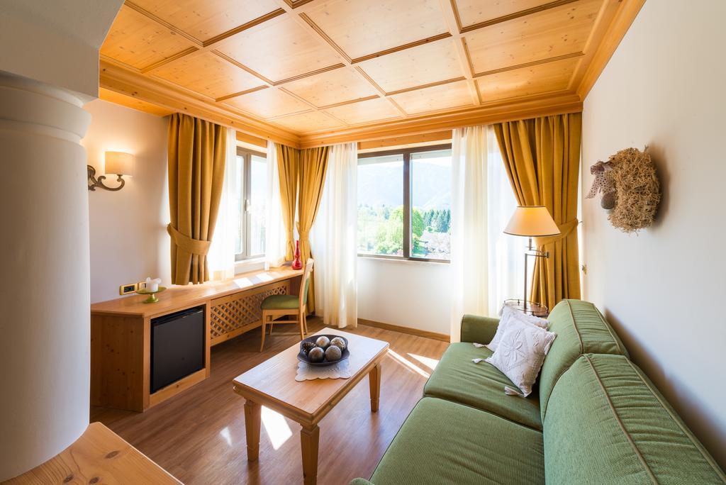 Hotel Ambassador Levico Terme Dış mekan fotoğraf
