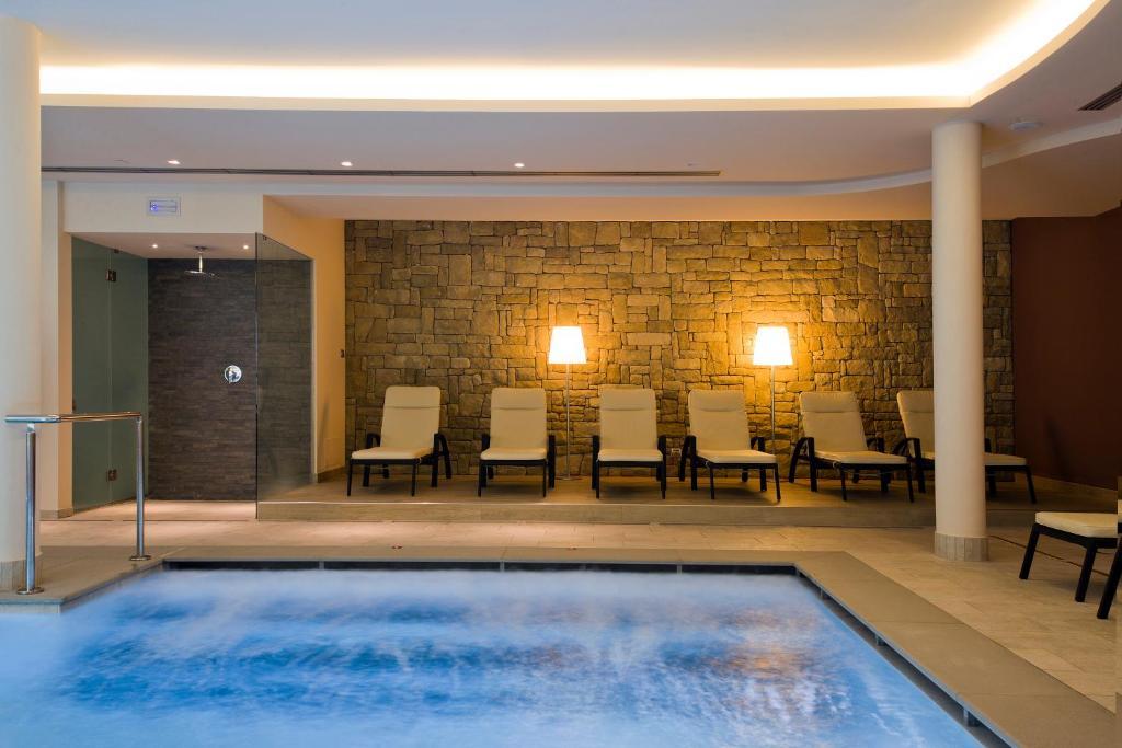 Hotel Ambassador Levico Terme Dış mekan fotoğraf