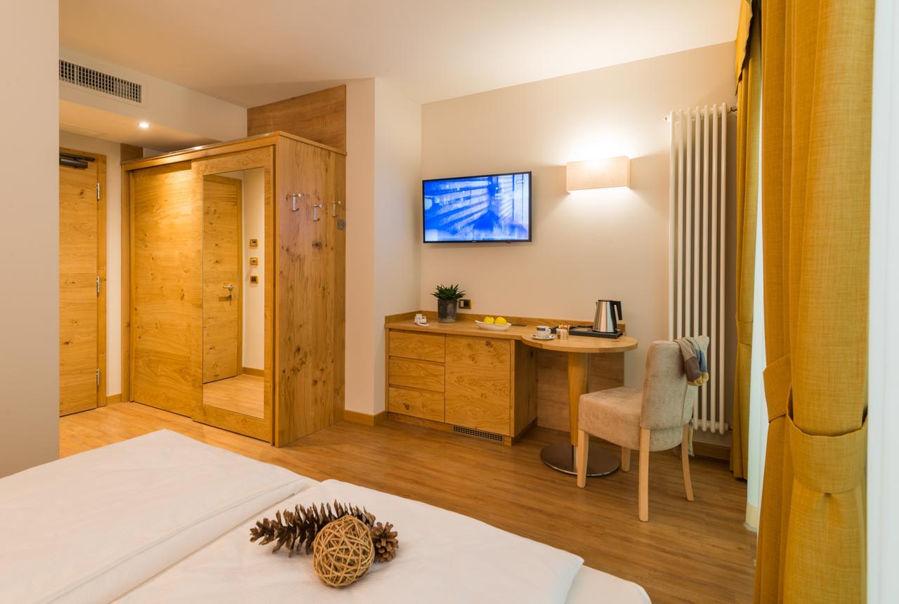 Hotel Ambassador Levico Terme Dış mekan fotoğraf